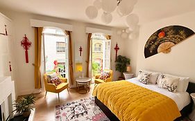Candy Cafe Apartment